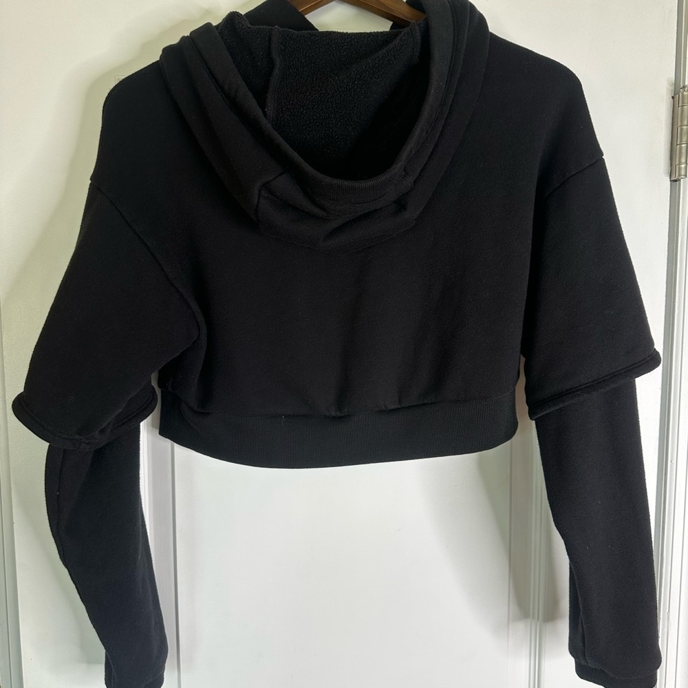 ALO Black Cropped Hoodie - Picture 3 of 3